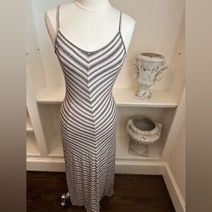 Bella Luxx Los Angeles Maxi Dress